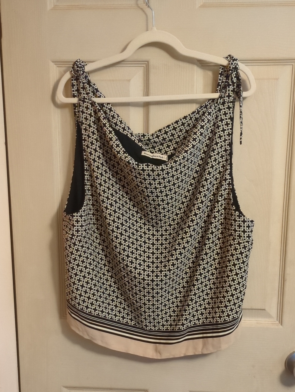 NWT Abercrombie & Fitch Tan/Black Pattern Blouse X-large Matte Satin